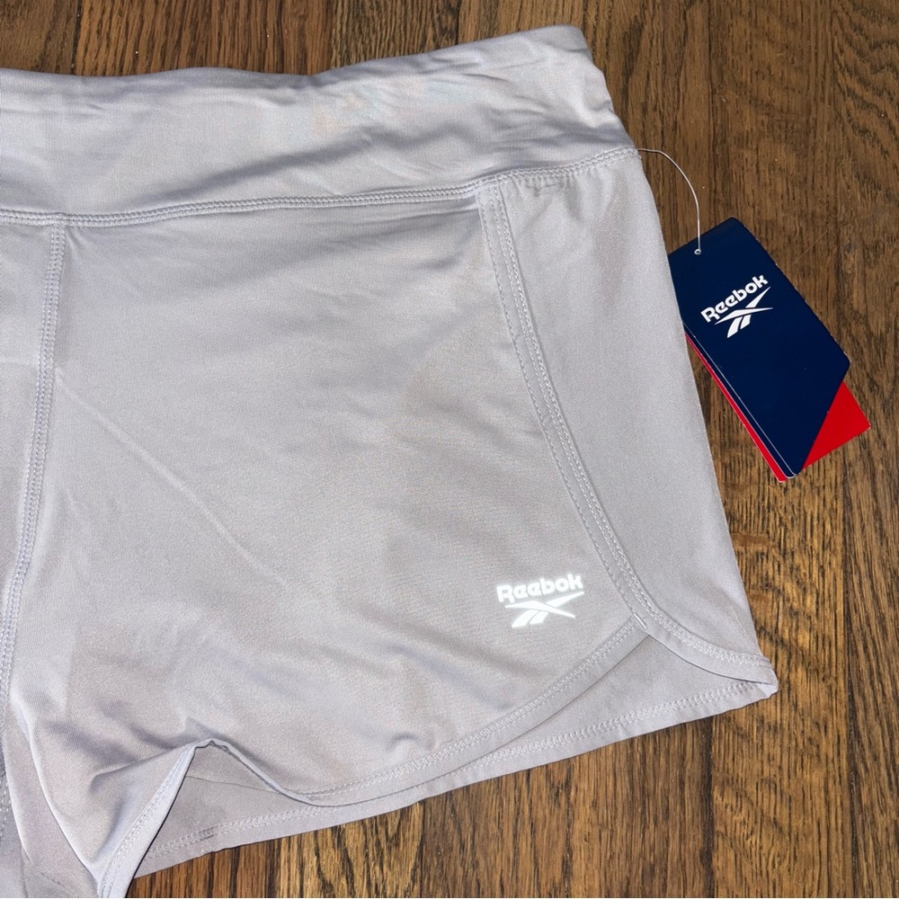 Reebok Women’s Marathon Vector Slim Short Size XL